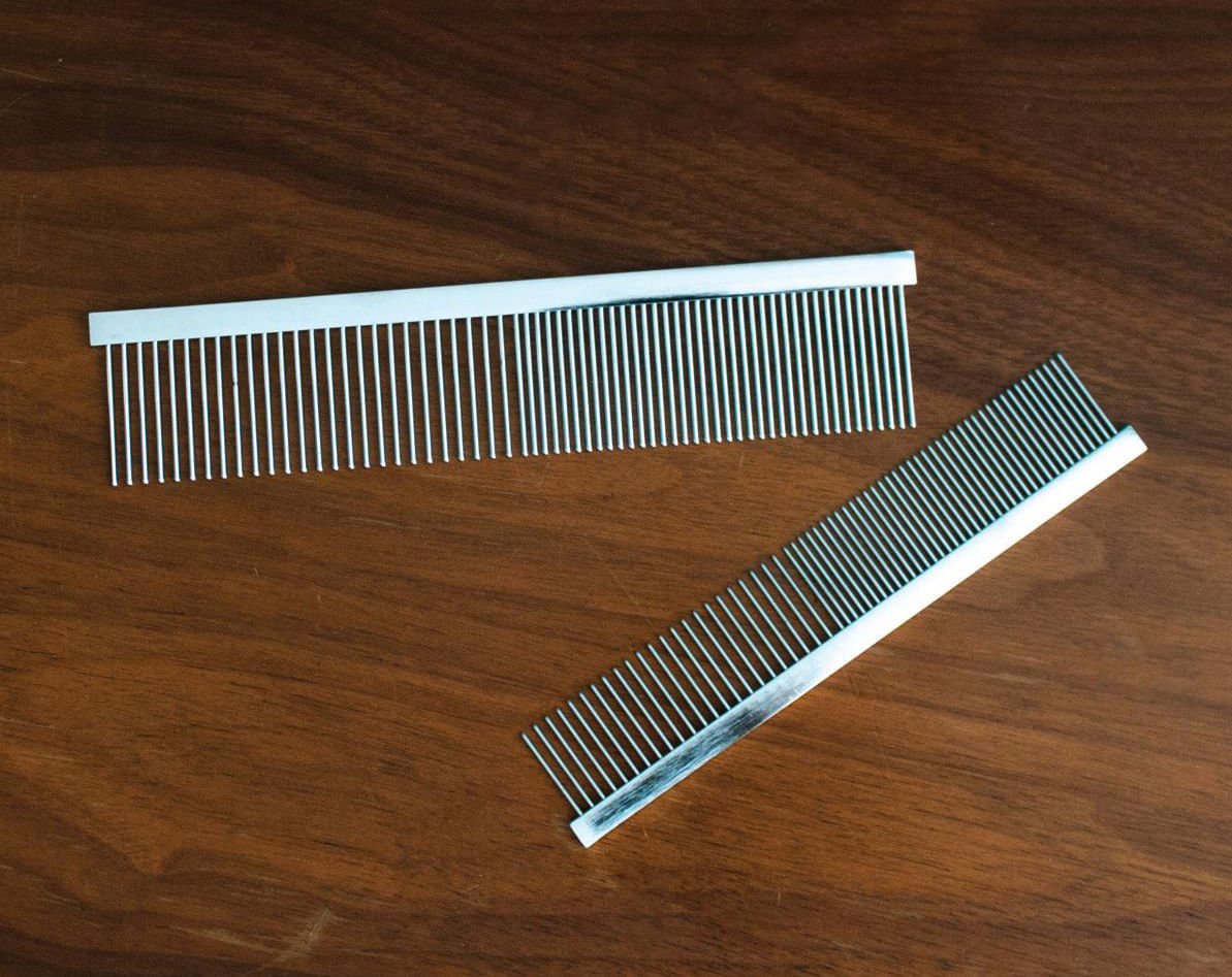 Flat Back Pet Grooming Comb for Dogs and Cats